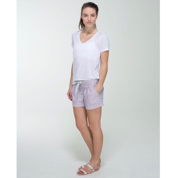 lululemon breakaway shorts
